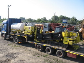 Foraj orizontal nedirijat - Echipament hidraulic pentru impins bare